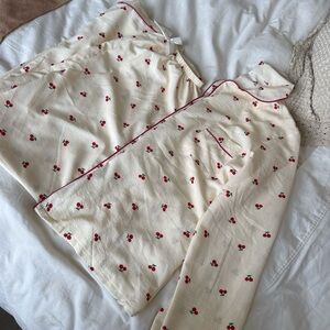Source Unknown Cream Cherry-Print Long Sleeve Pajama Set with Red Piping
